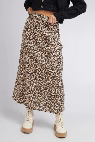 Hazel Midi Skirt high slit skirt
