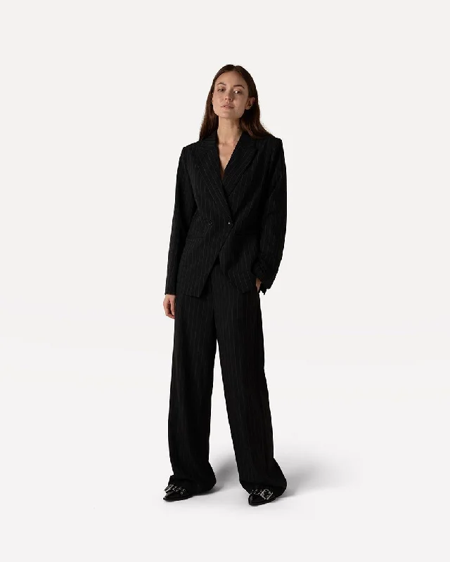 Femke Blazer Women's Classic Blazer