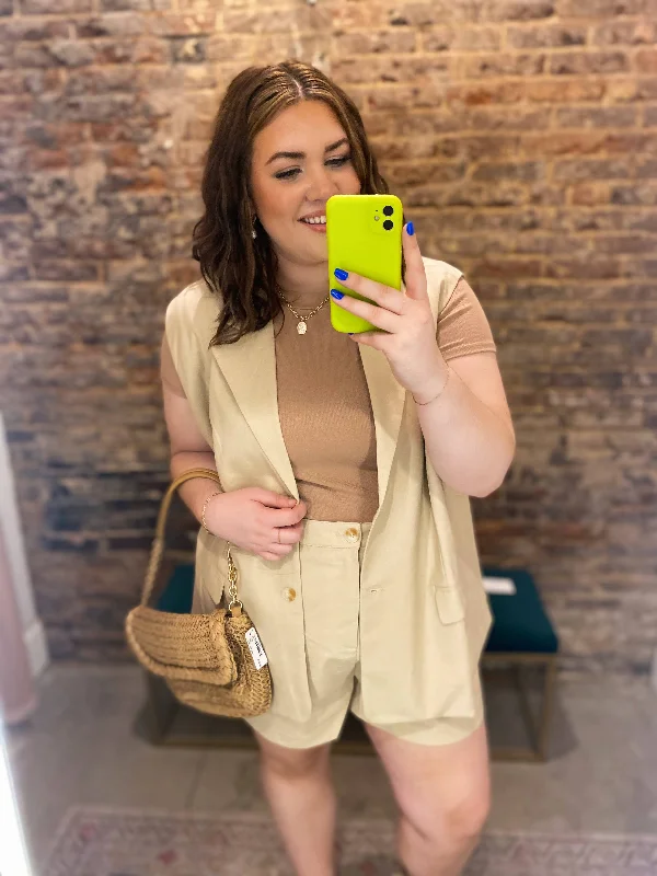 Plus Oversized Blazer and Short Set. Linen Women's Suit