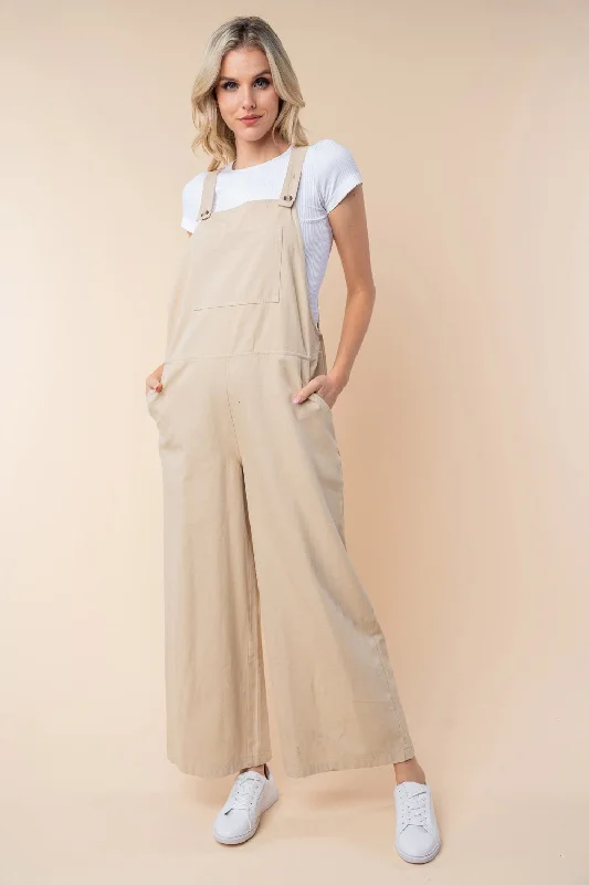 White Birch Sleeveless Wide Leg Jumpsuit Tailored jumpsuit, Sleek design, Professional, Elegant White Birch Sleeveless Wide Leg Jumpsuit Tailored jumpsuit, Sleek design, Professional, Elegant